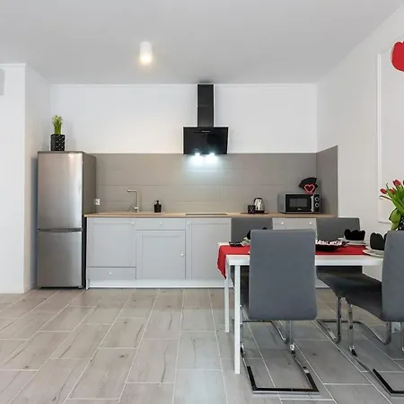 Banksy - Ilumino 罗兹